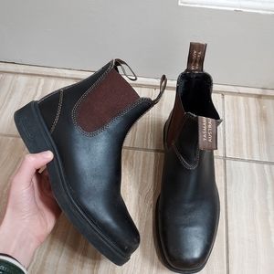 Blundstone Brown Chelsea Hiking Boot